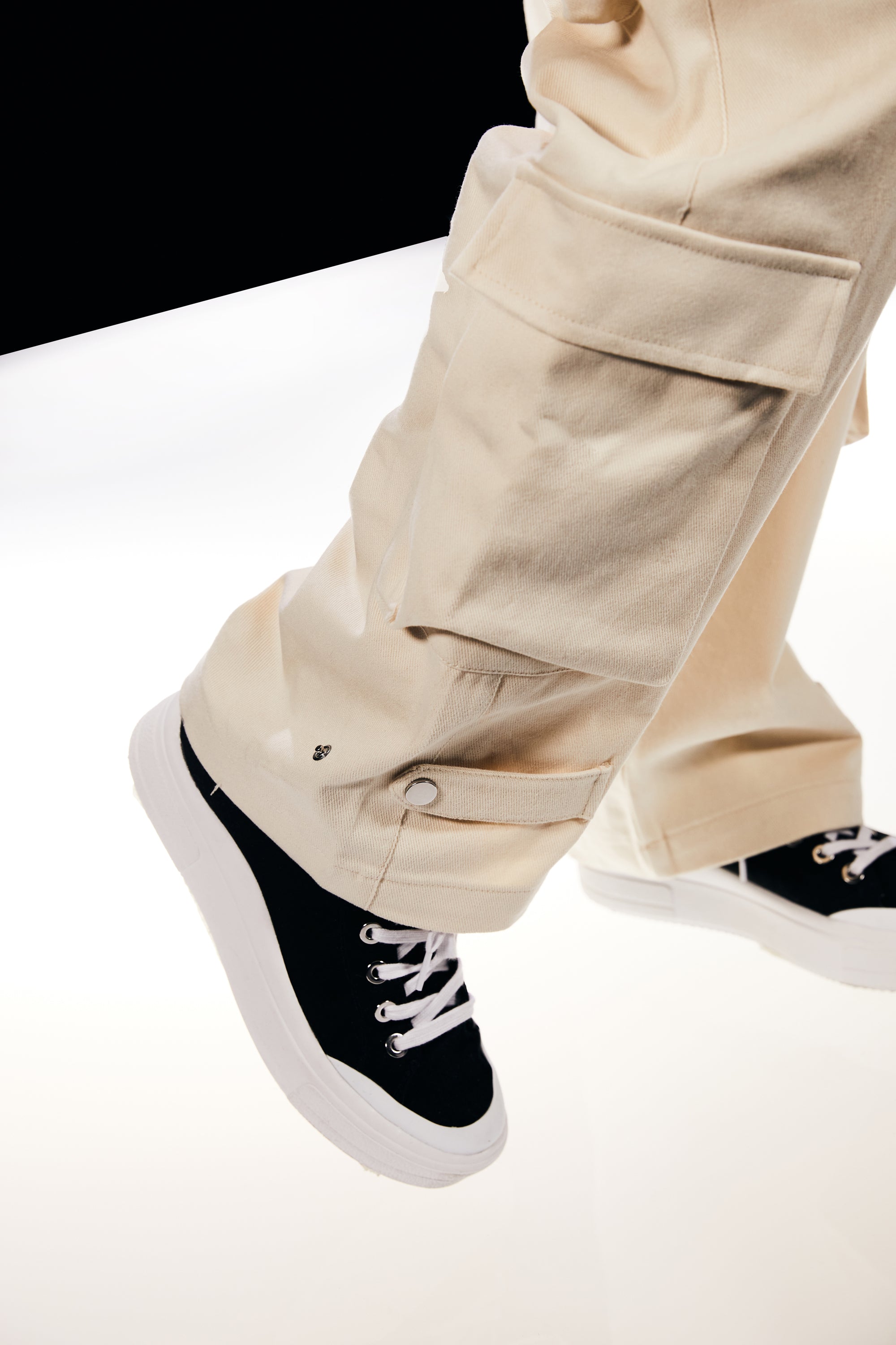 CARGO PANTS FREE SPIRIT “CREAM“